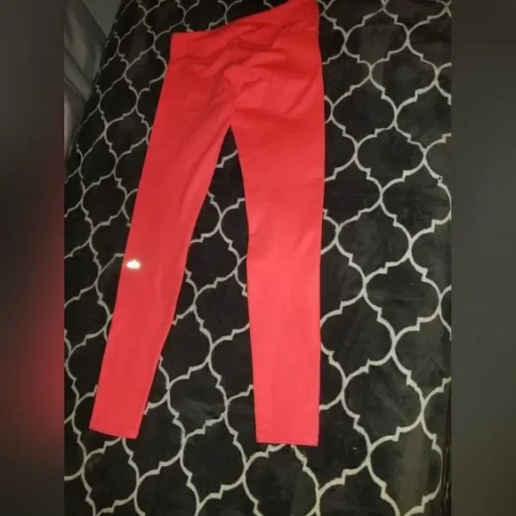 Alo Yoga Medium Orange low Waist Airlift Legging. - Picture 6 of 14